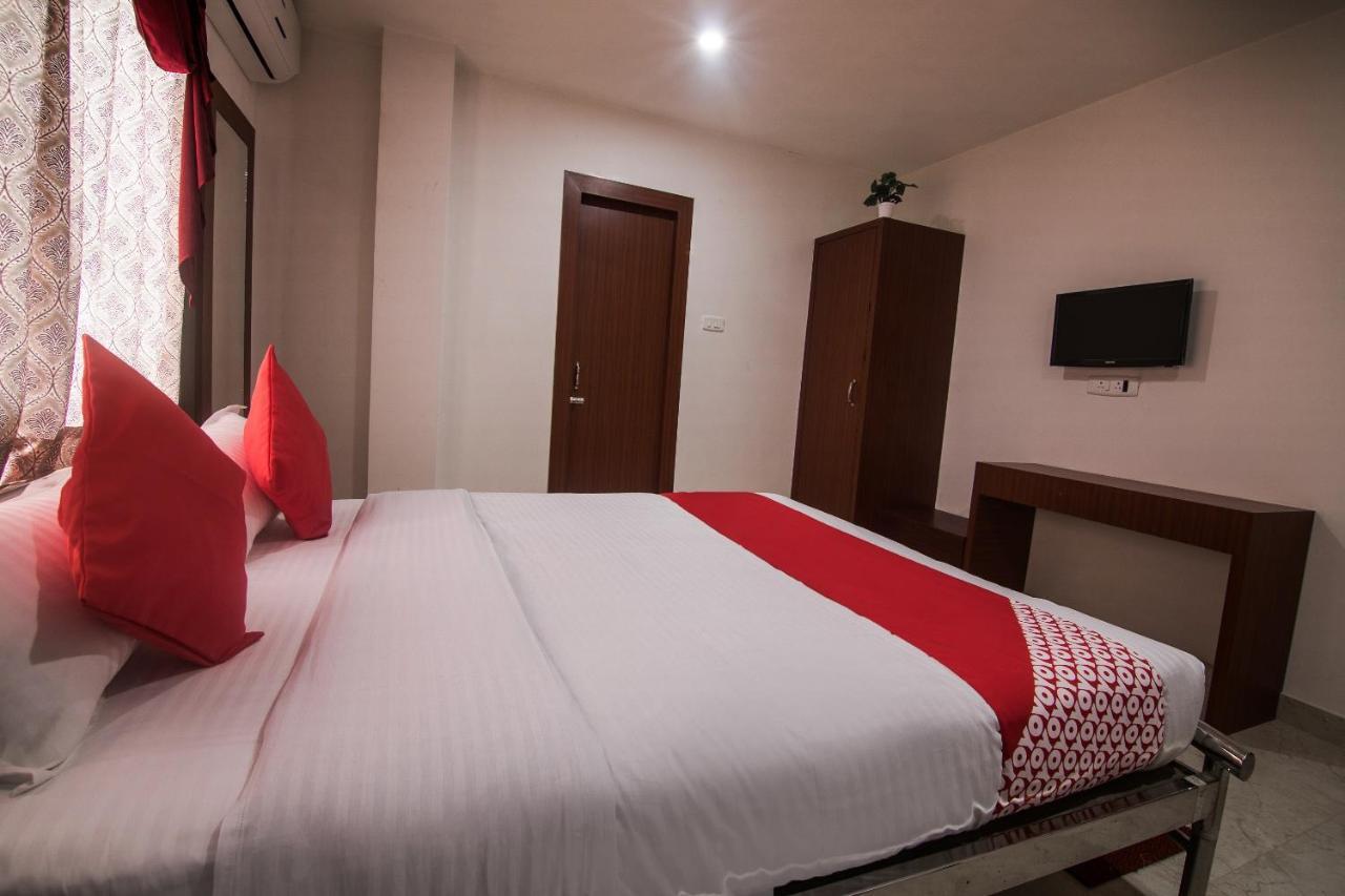 Oyo 14431 Sai Nivas Hotel กูวาฮาติ ภายนอก รูปภาพ